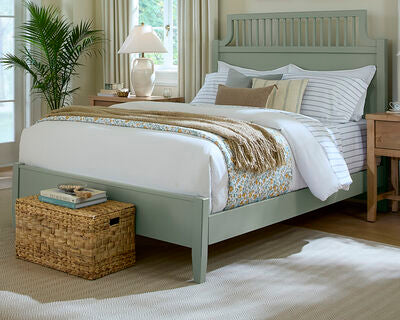 Vaughan-Bassett Pure Maple / Sage