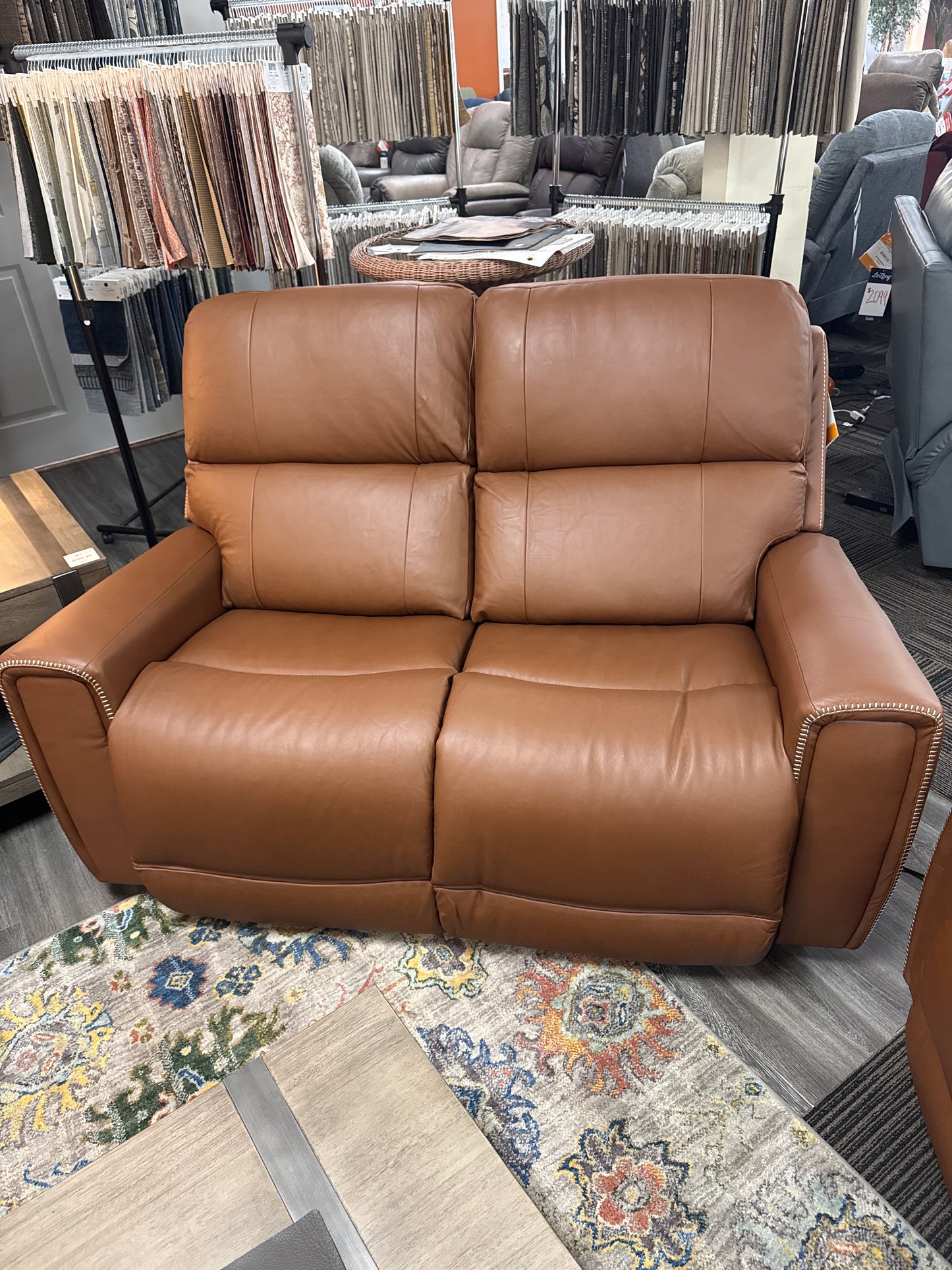 La-Z-Boy Apollo Power Leather Reclining Loveseat W/Headtilt