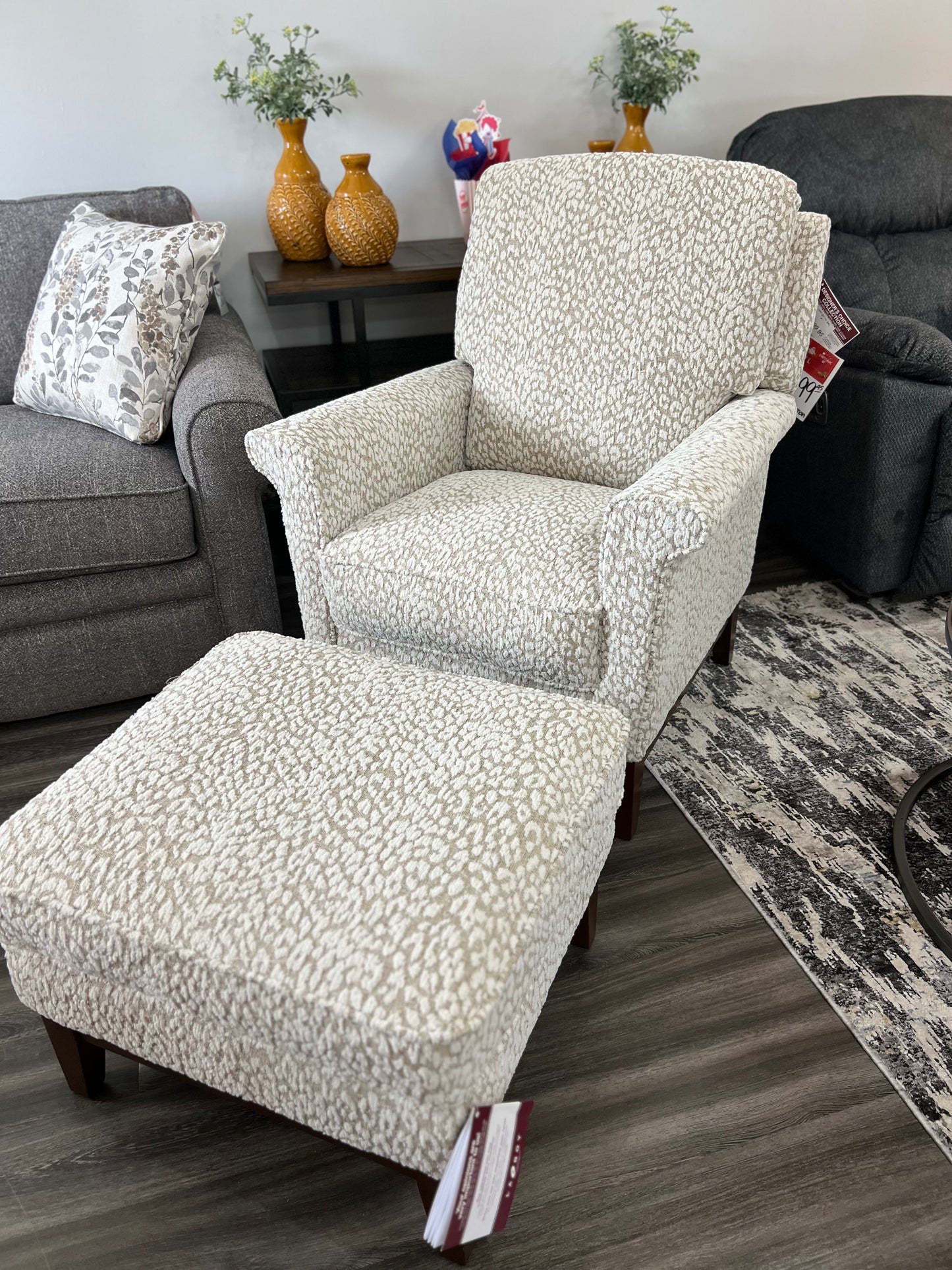 La-Z-Boy Ferndale Press Back Chair & Ottoman Set (2Pcs)