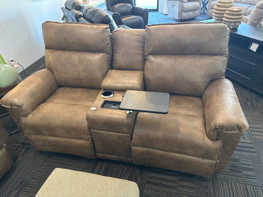 La-Z-Boy Jay Power Reclining Console Loveseat W/ Headtilt & Power Bundle