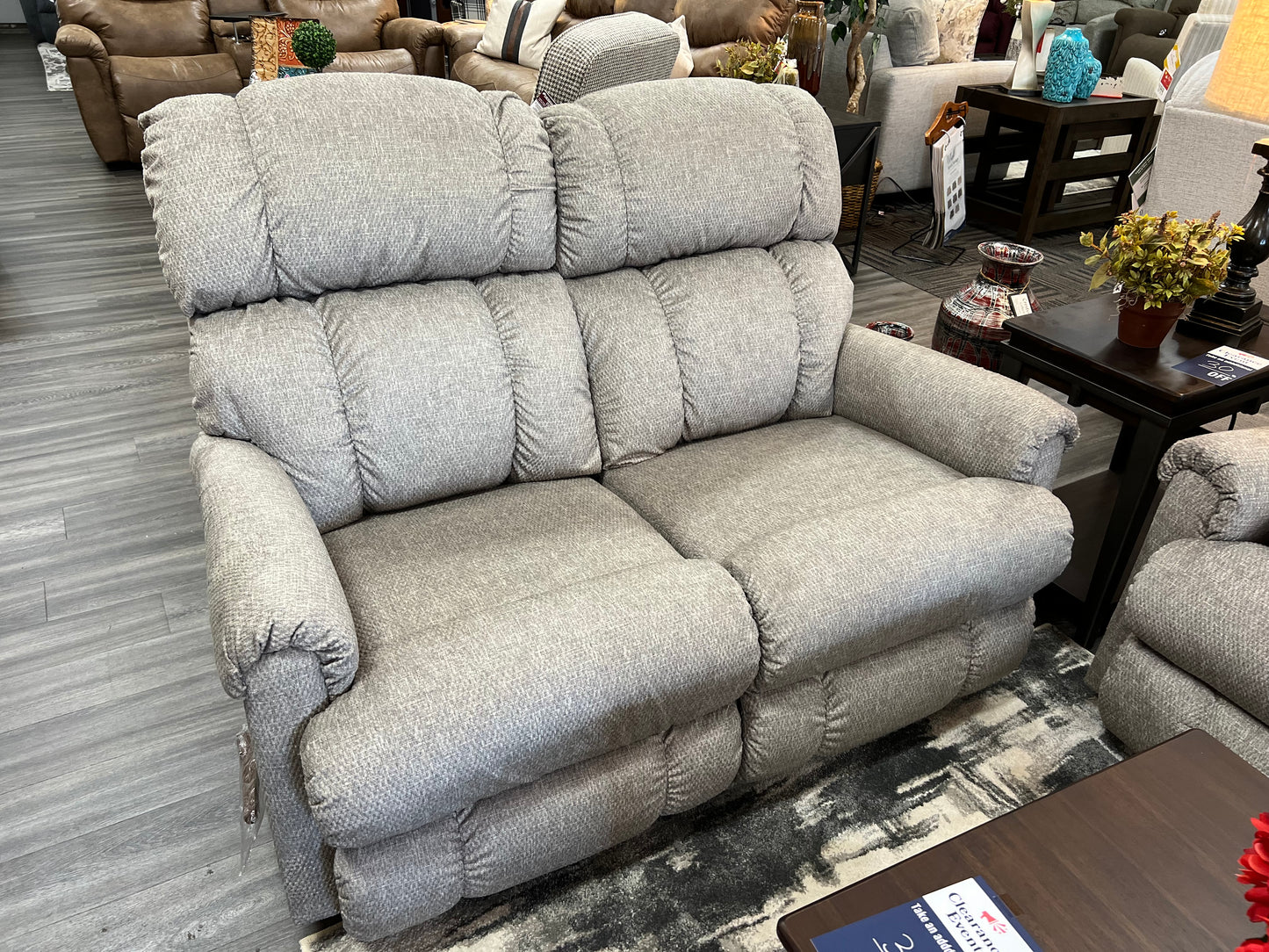 La-Z-Boy Pinnacle Reclining Loveseat