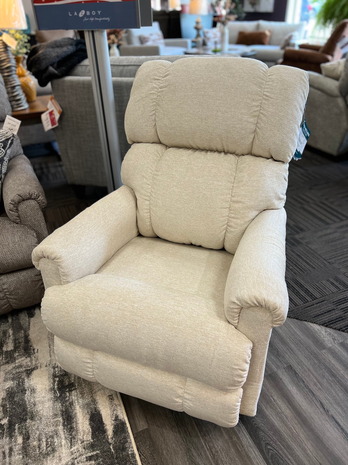 La-Z-Boy Pinnacle Power Rocker Recliner W/ Headtilt