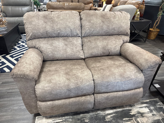 La-Z-Boy Brooks Power Reclining Loveseat W/Headtilt