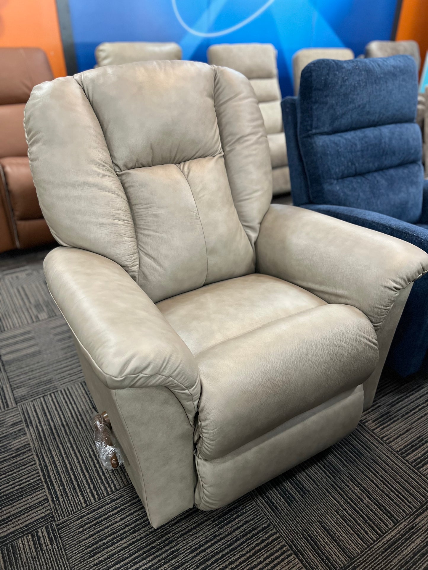 La-Z-Boy Jasper Leather Rocker Recliner