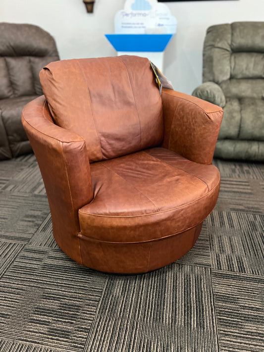 Best Home Furnishings Tina Leather Swivel Chair