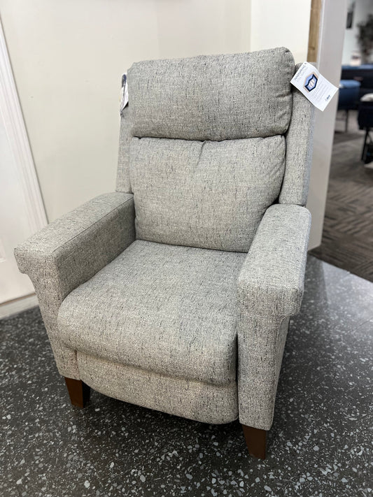 Best Home Furnishings Prima Push Back Chair
