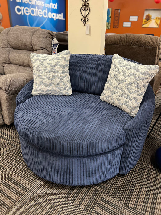 La-Z-Boy Opal Swivel Chair